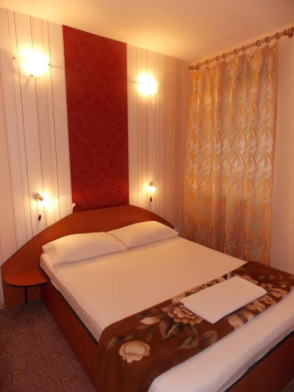 Hotel Holiday Эфорие Норд Экстерьер фото